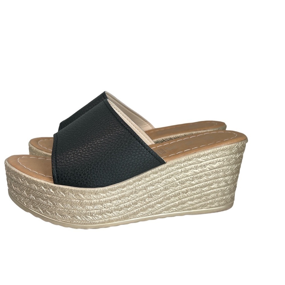 Platform Sandals‌‌‌‌‌‌‌‌‌‌‌‌‌‌‌‌‌‌‌‌‌‌‌‌‌‌‌‌‌‌‌